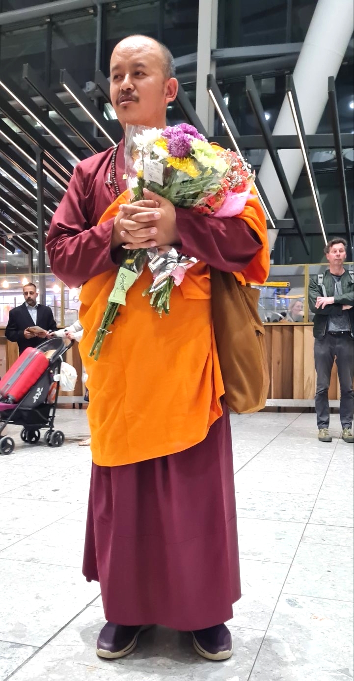 Guru arrival